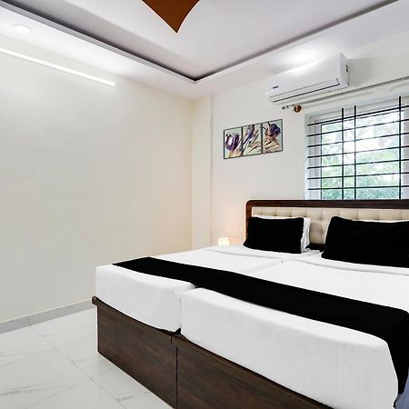 Super Townhouse Bidadi Formerly Royal Garuda Luaran gambar