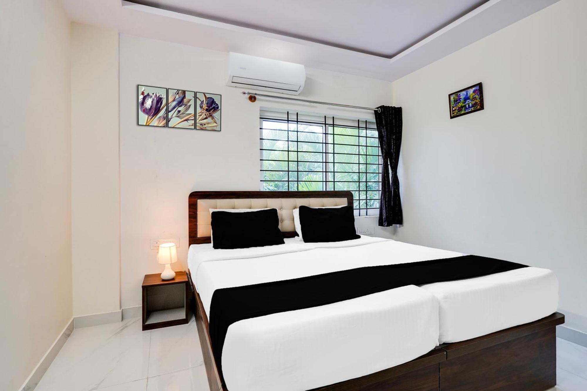 Super Townhouse Bidadi Formerly Royal Garuda Luaran gambar